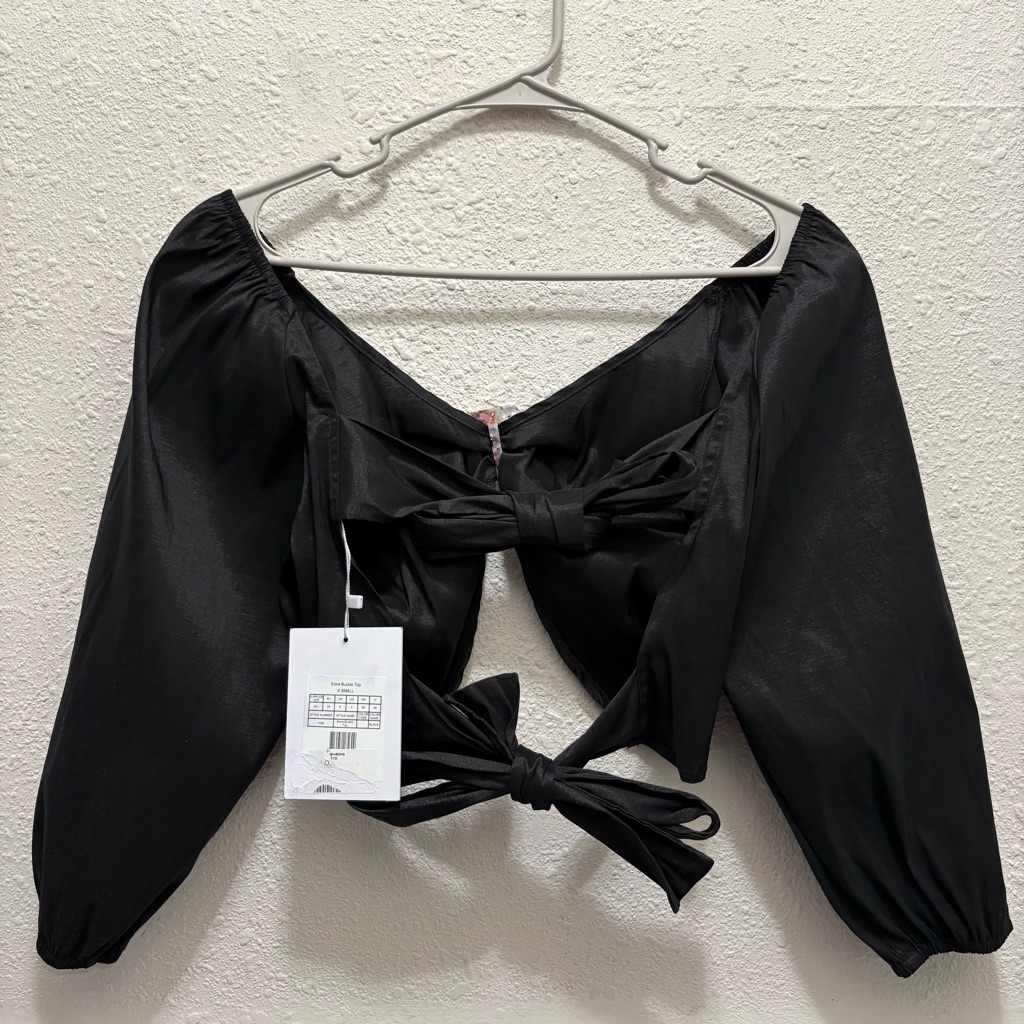 Hosbjerg Womens Elora Black V-Neck Buckle Tie Back Crop Top Blouse Nwt Xs — image 5 of 8